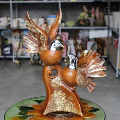 創(chuàng)意與寓意的優(yōu)雅棲居 批發(fā)樹(shù)脂工藝?guó)澴訑[件，妝點(diǎn)家居與饋贈(zèng)的藝術(shù)