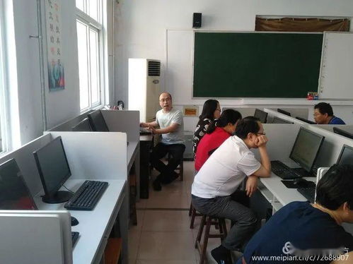 鶴壁二中開(kāi)展電腦基本操作及技巧培訓(xùn)活動(dòng)